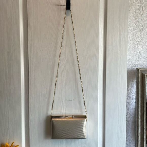 Gold Clutch / Crossbody with removable 50” gold chain. - Picture 2 of 4